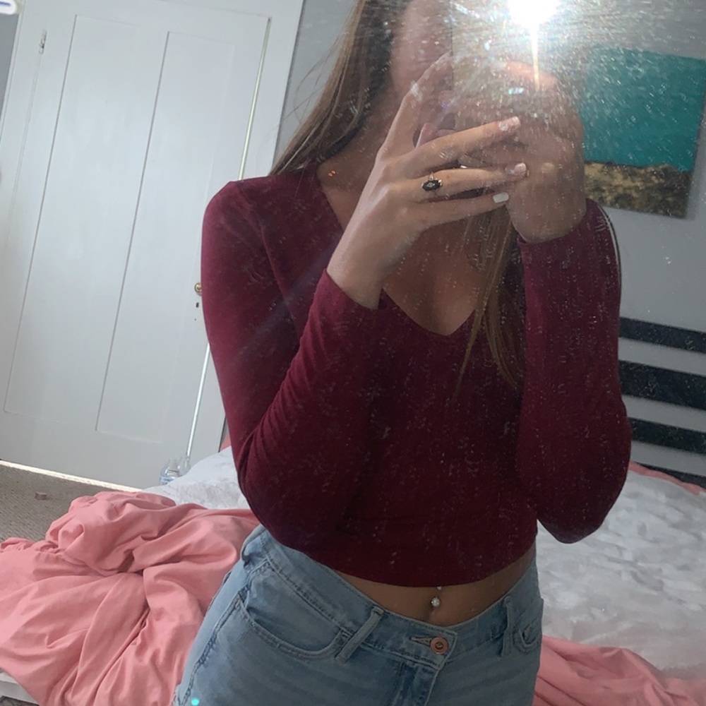 Long sleeve crop top